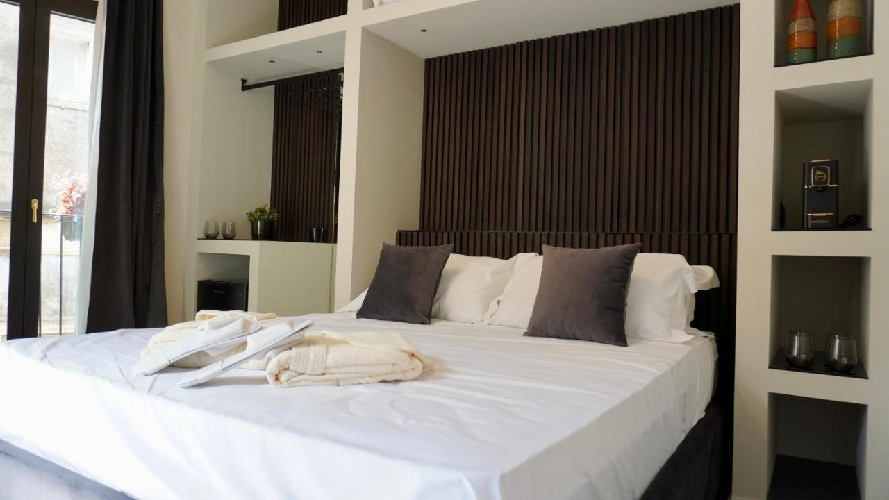 קטאניה Vicolo San Gaetano -Luxury Rooms- מראה חיצוני תמונה
