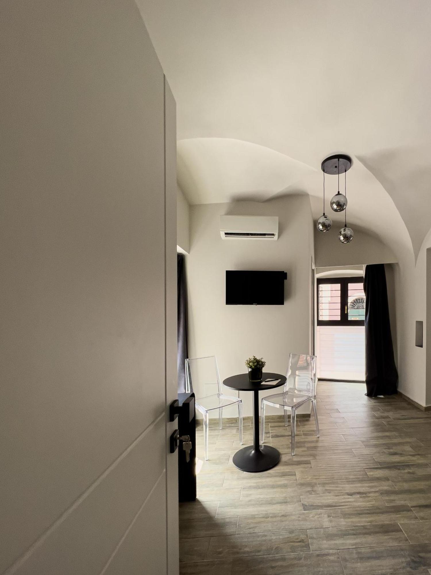 קטאניה Vicolo San Gaetano -Luxury Rooms- מראה חיצוני תמונה